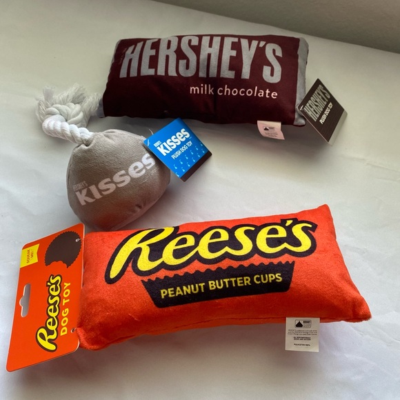 Dog Toys, set of three plushies.  Brand New with tags. Hershey/Reeses and Kiss. - Picture 5 of 11